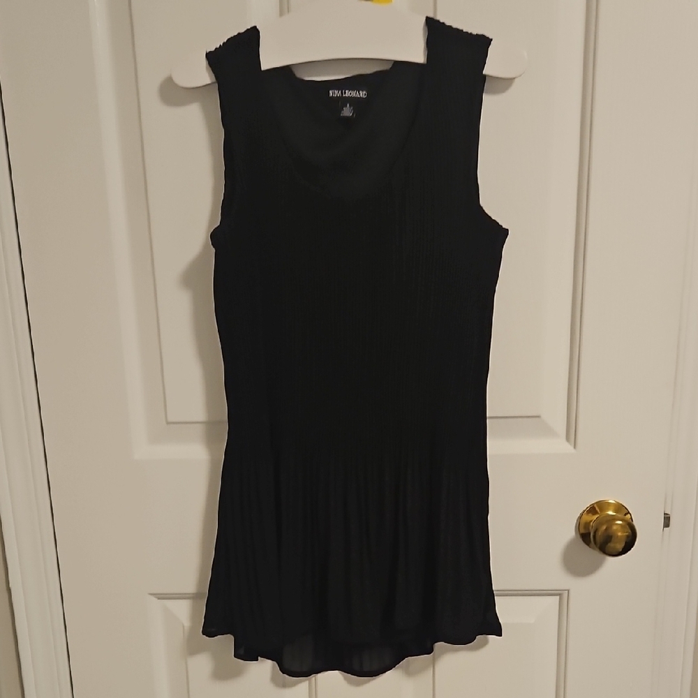 Nina Leonard Classic Black Pleated Sleeveless  Blouse NWOT